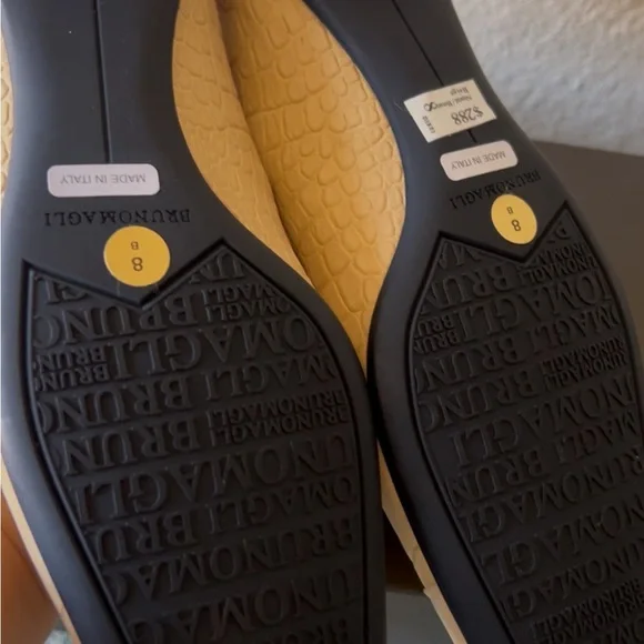 Bruno Magli Women's Beige Croc-Embossed Heels - Picture 4 of 4